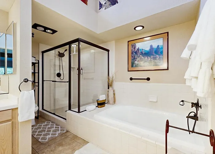 2 Bed 2 Bath Vacation In