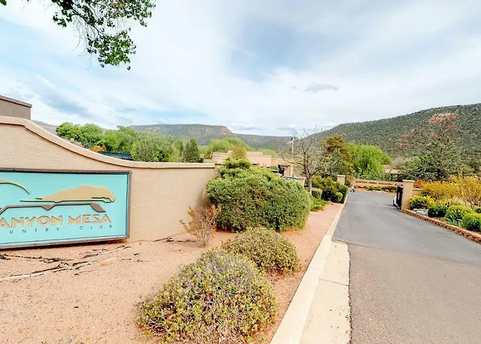 2 Bed 2 Bath Vacation In *
