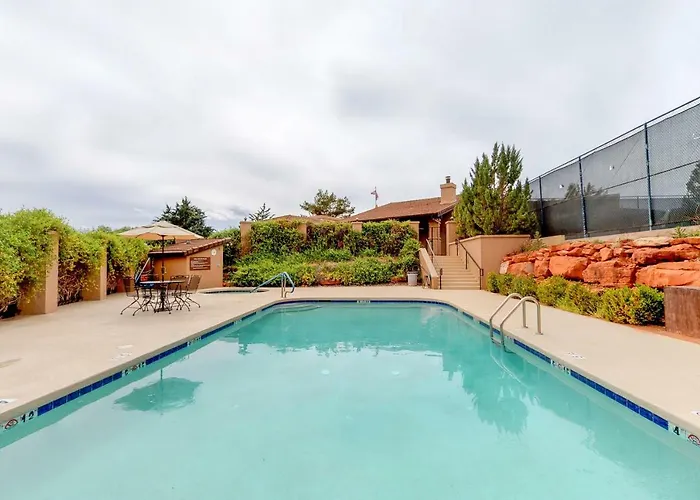 2 Bed 2 Bath Vacation In